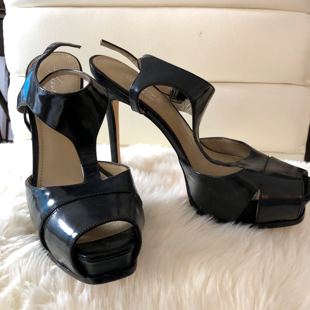 Kenneth Cole Sz 9 Black Patent Leather platform